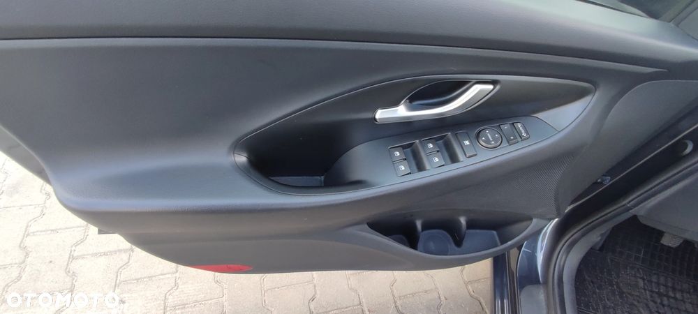 Hyundai i30 1.0 T-GDI Smart - 38