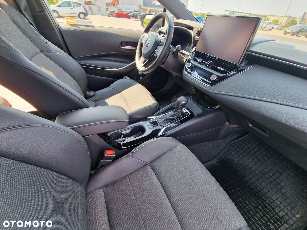 Toyota Corolla 2.0 Hybrid Style - 12