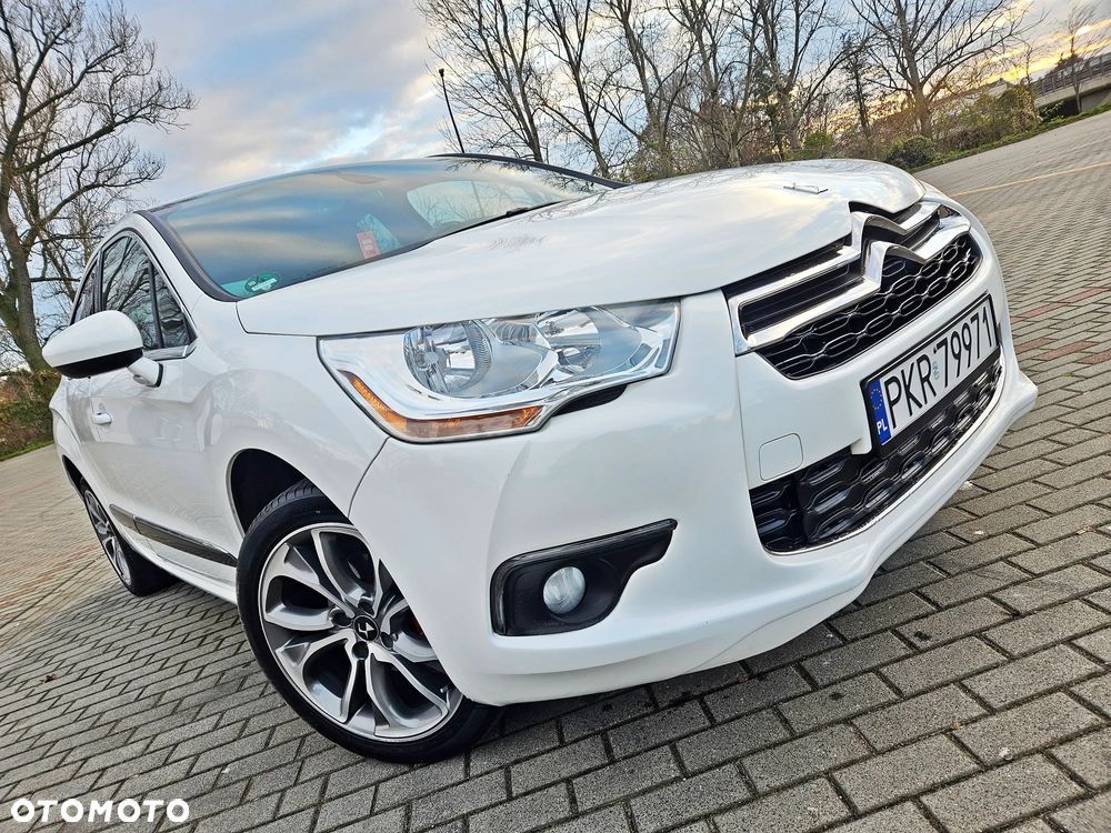 Citroën DS4 VTi 120 Urban Show - 3