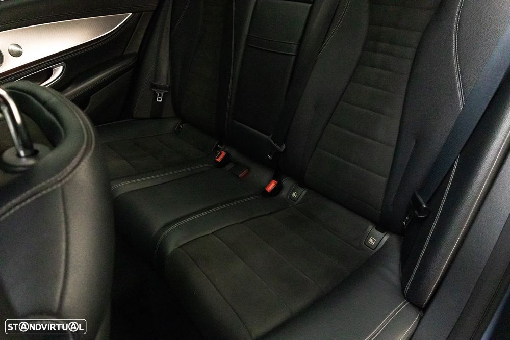 Mercedes-Benz E 220 d AMG Line - 35