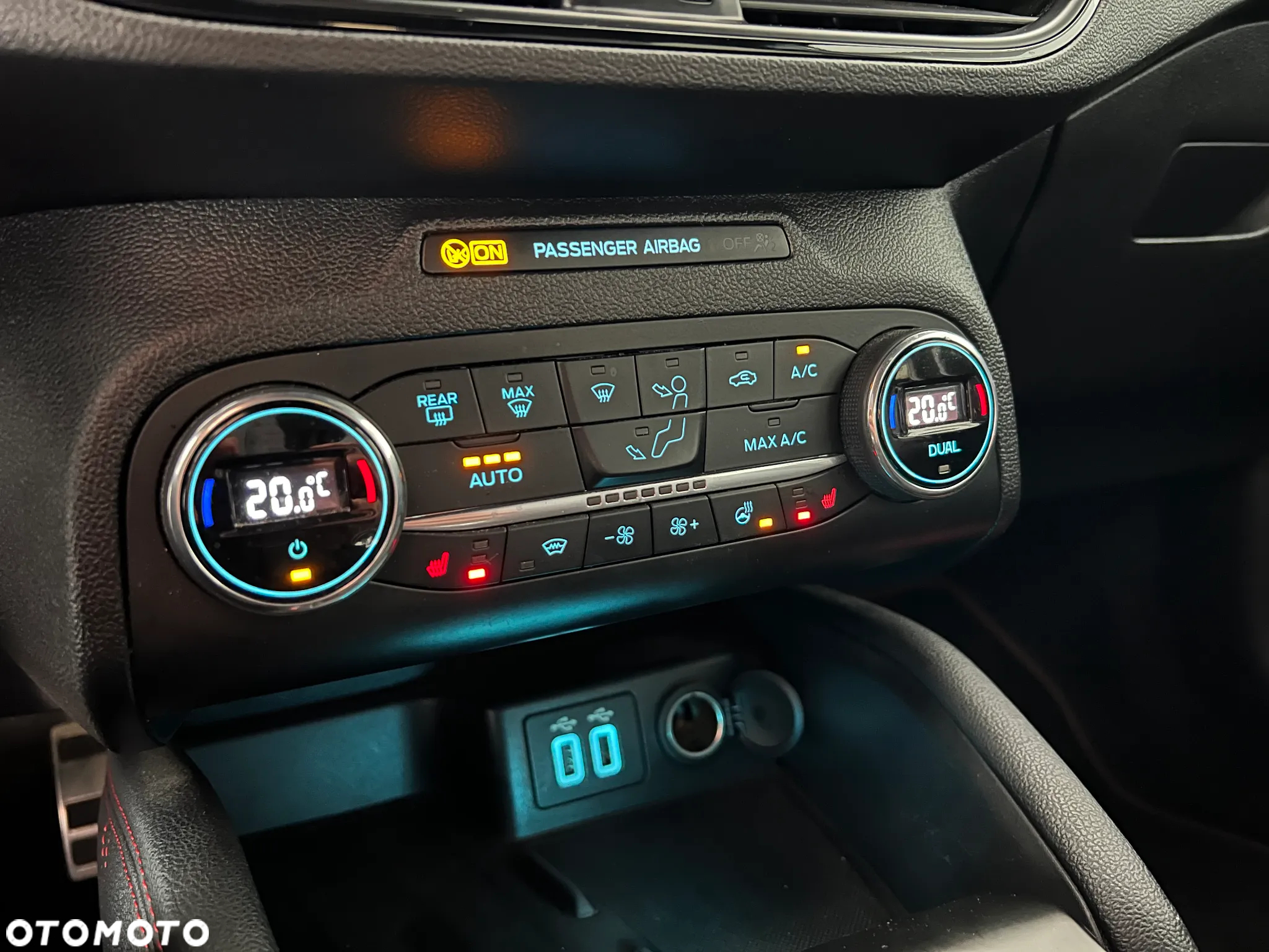 Ford Focus 1.5 EcoBlue SCR ST-Line - 32