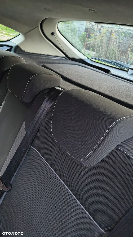 Ford Focus 1.6 Trend - 10