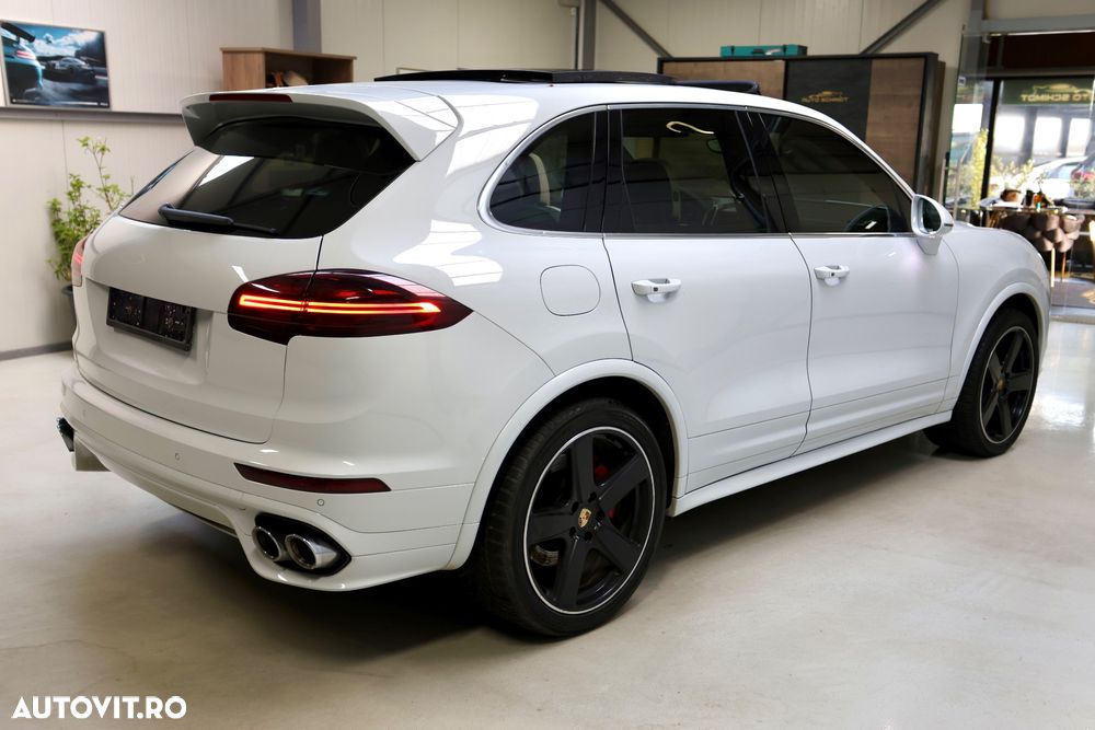 Porsche Cayenne 3.6 L GTS - 9