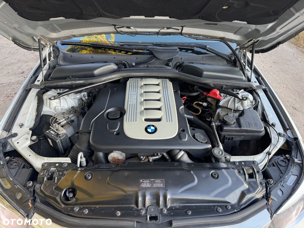 BMW Seria 5 530d - 25
