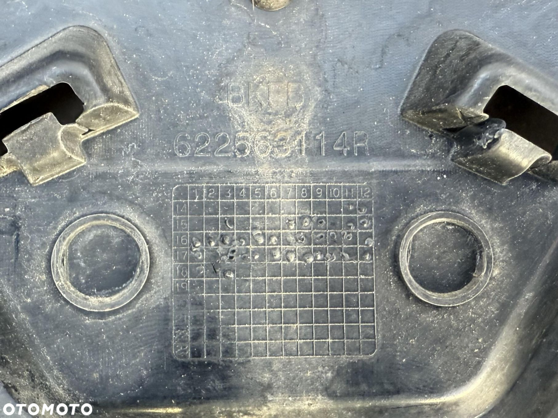 RENAULT MEGANE IV 4 ATRAPA GRILL 622563114R - 5
