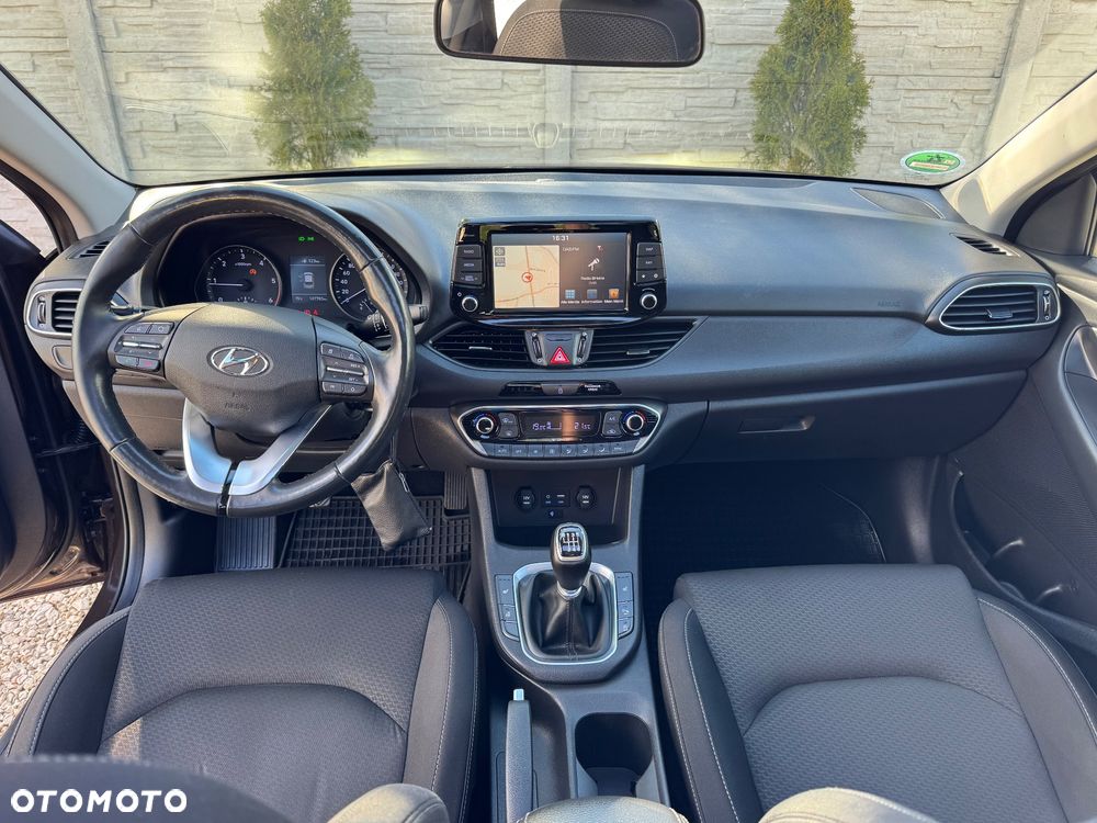 Hyundai i30 1.6 CRDI Intro Edition - 22