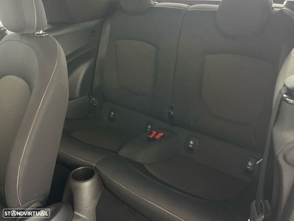 MINI Cabrio One - 12