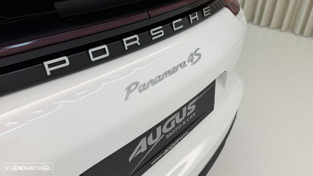 Porsche Panamera 4 S - 10