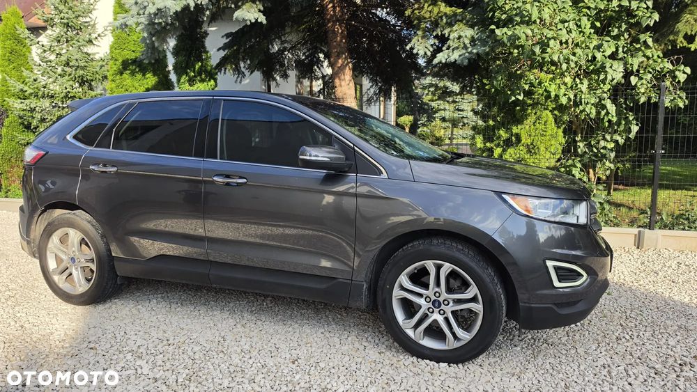 Ford Edge - 1