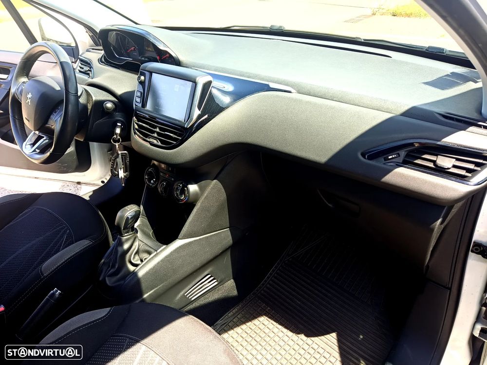 Peugeot 208 1.2 VTi Active - 3