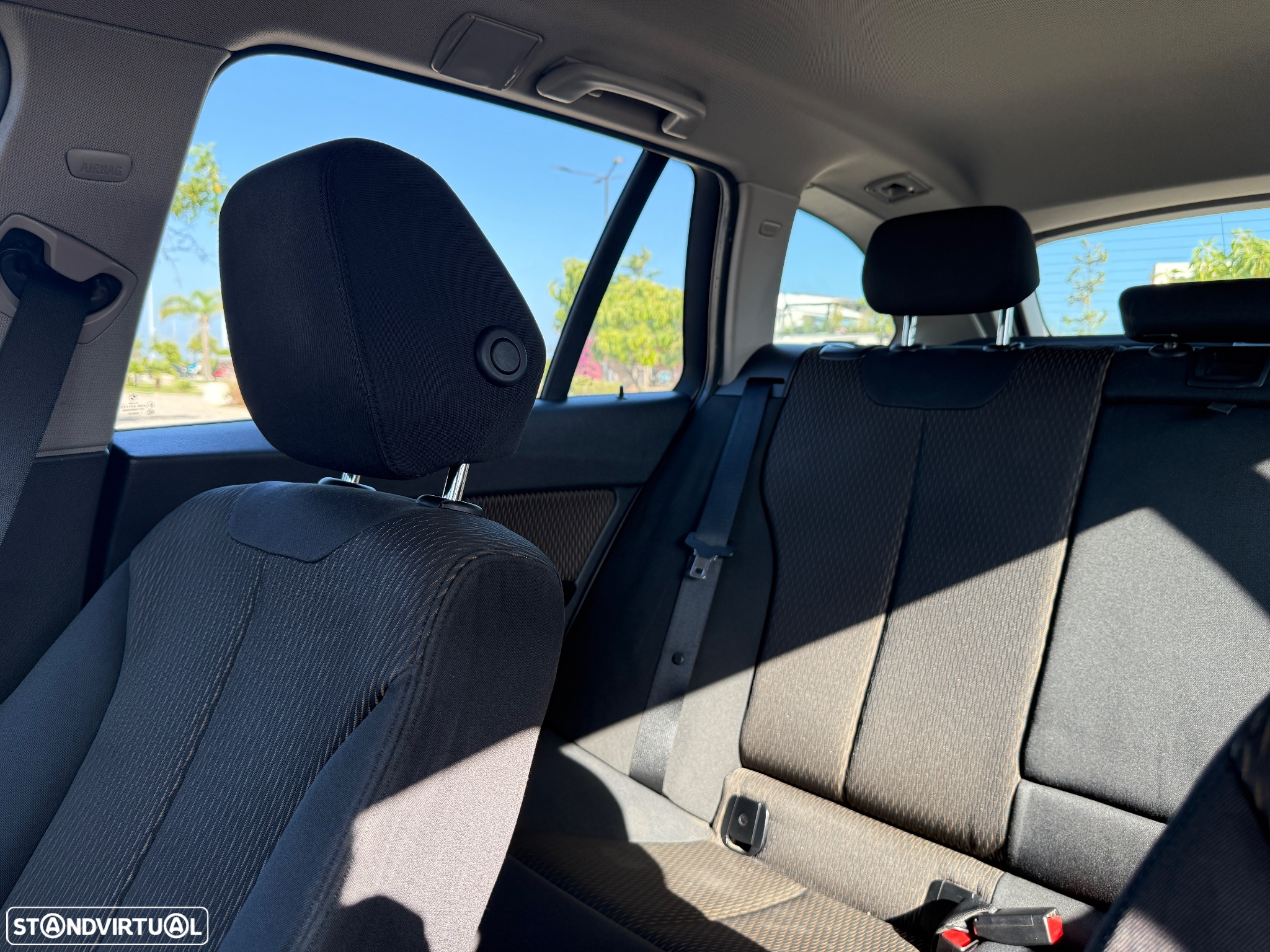BMW 318 d Touring Luxury Line - 9