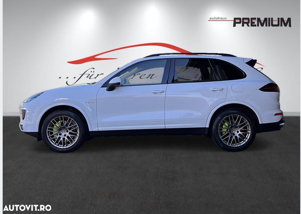 Porsche Cayenne Hybrid 3.0 L S E - 10