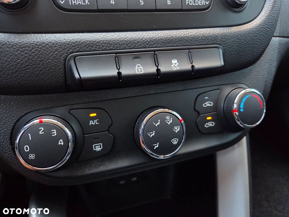 Kia Ceed 1.6 CRDi M - 25