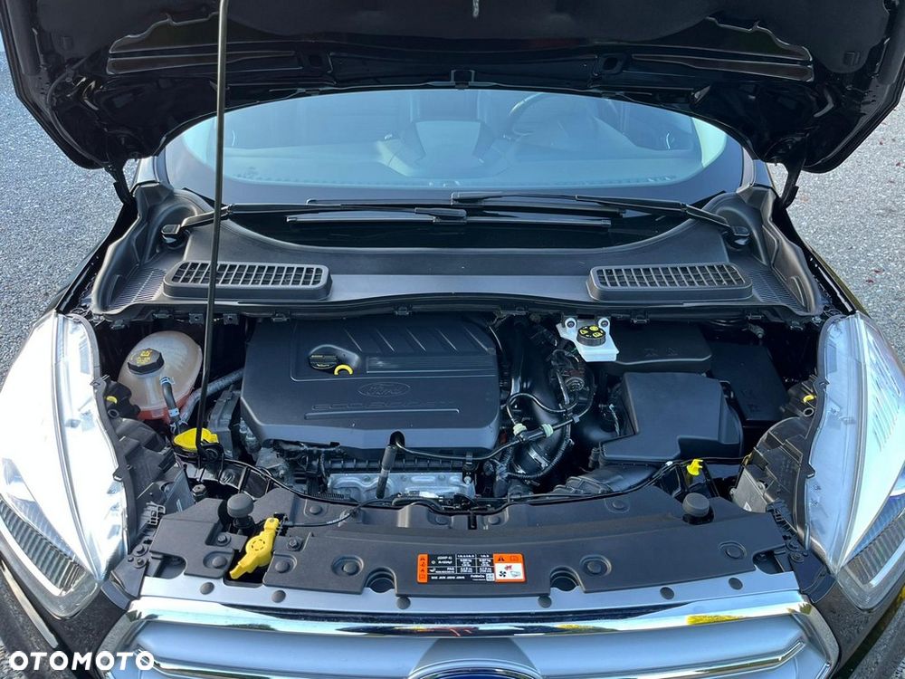 Ford Kuga 1.5 EcoBoost 2x4 Titanium - 38