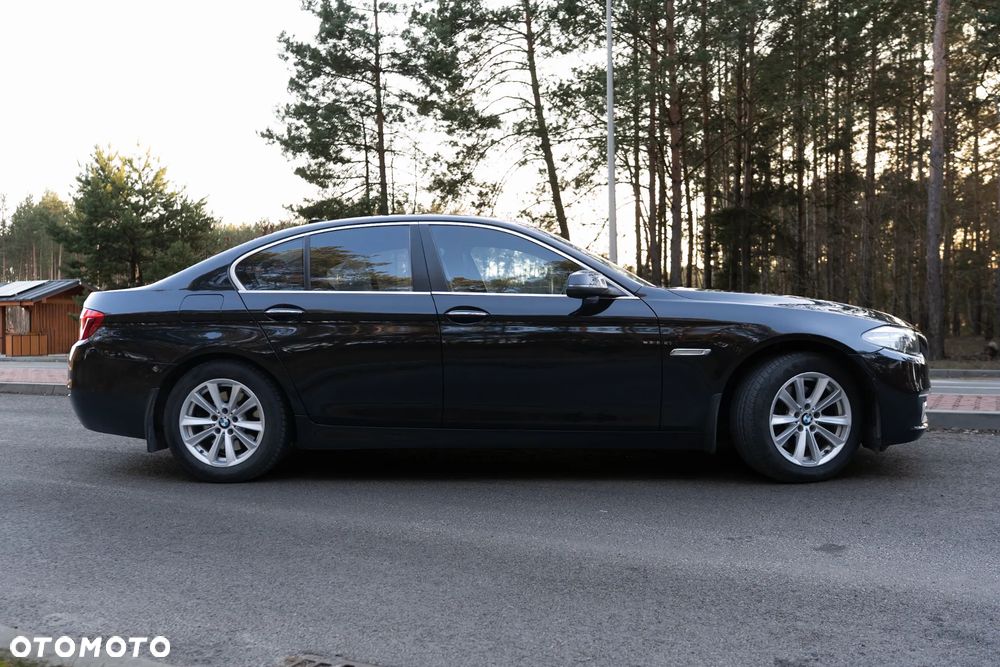 BMW Seria 5 528i - 6