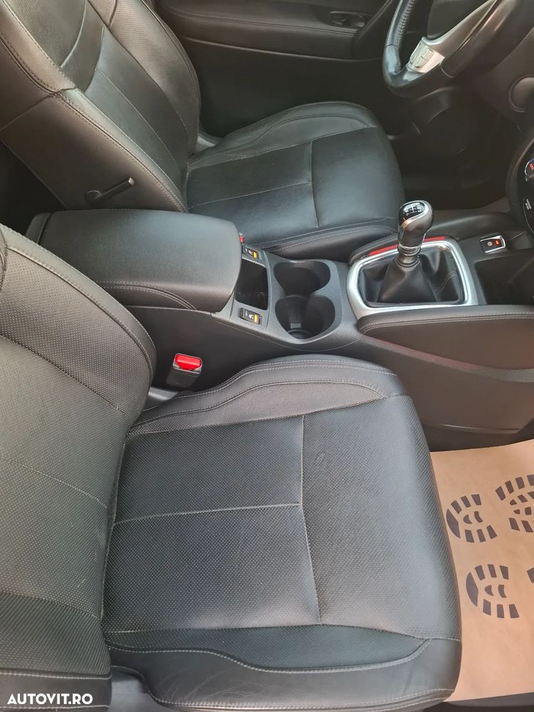 Nissan Qashqai 1.5 DCI Start/Stop Tekna - 12