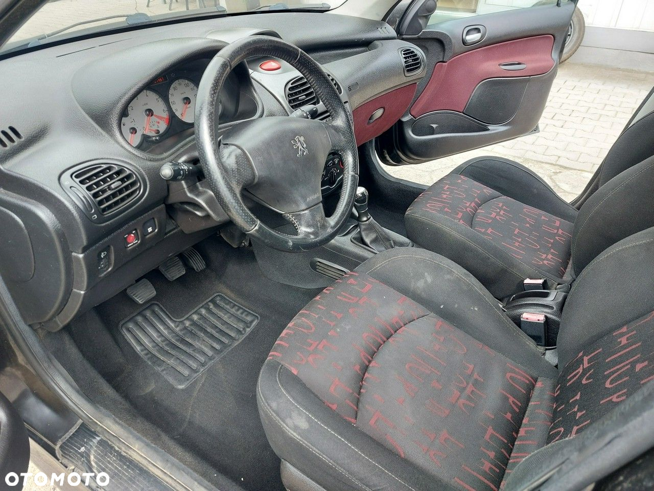 Peugeot 206 - 10