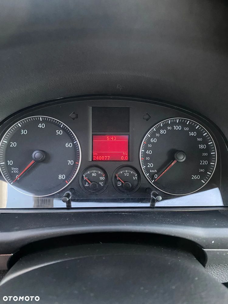 Volkswagen Touran 1.6 Trendline - 19