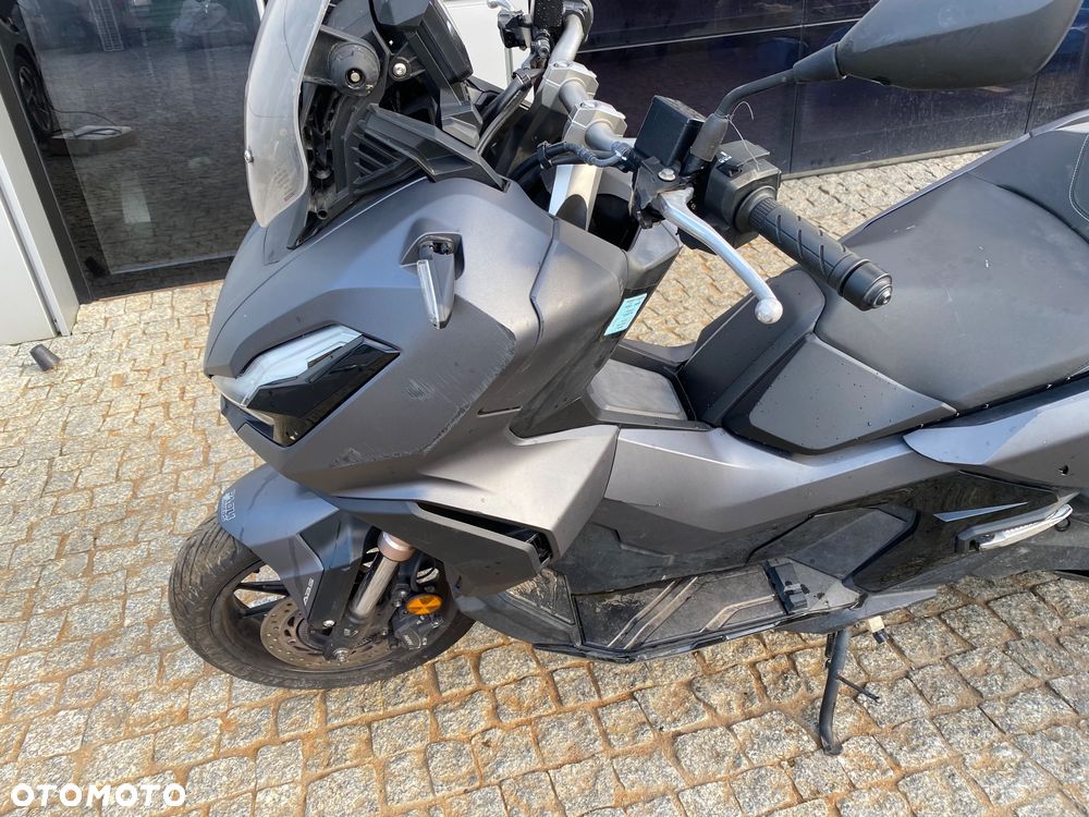 Honda ADV350 - 7