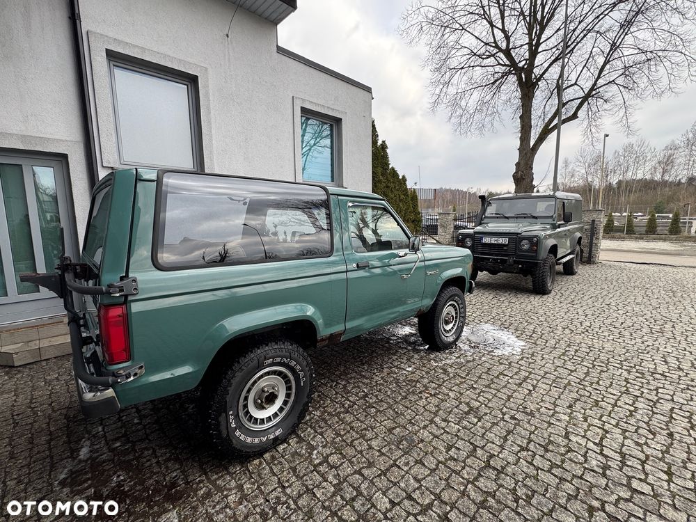 Ford Bronco - 7