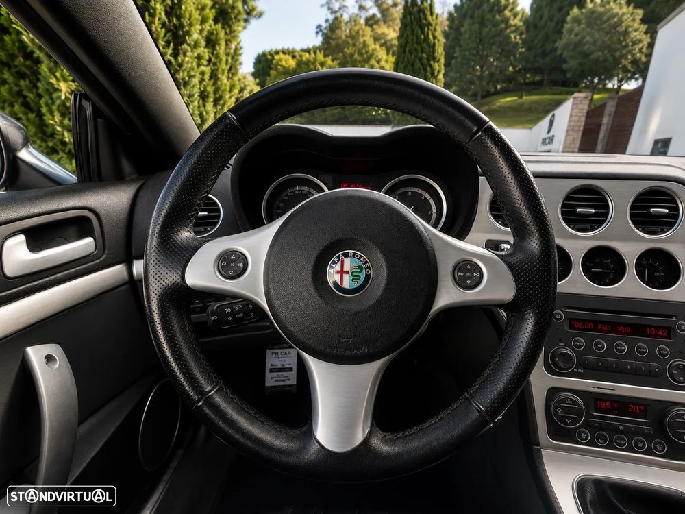 Alfa Romeo Spider 2.4 JTDM - 15