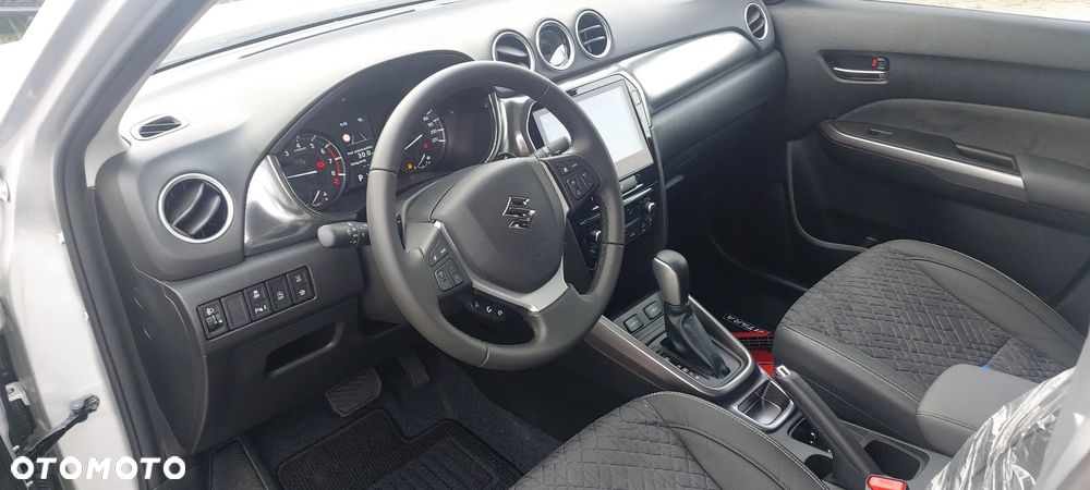 Suzuki Vitara 1.4 Boosterjet mHEV Elegance Sun 2WD - 10