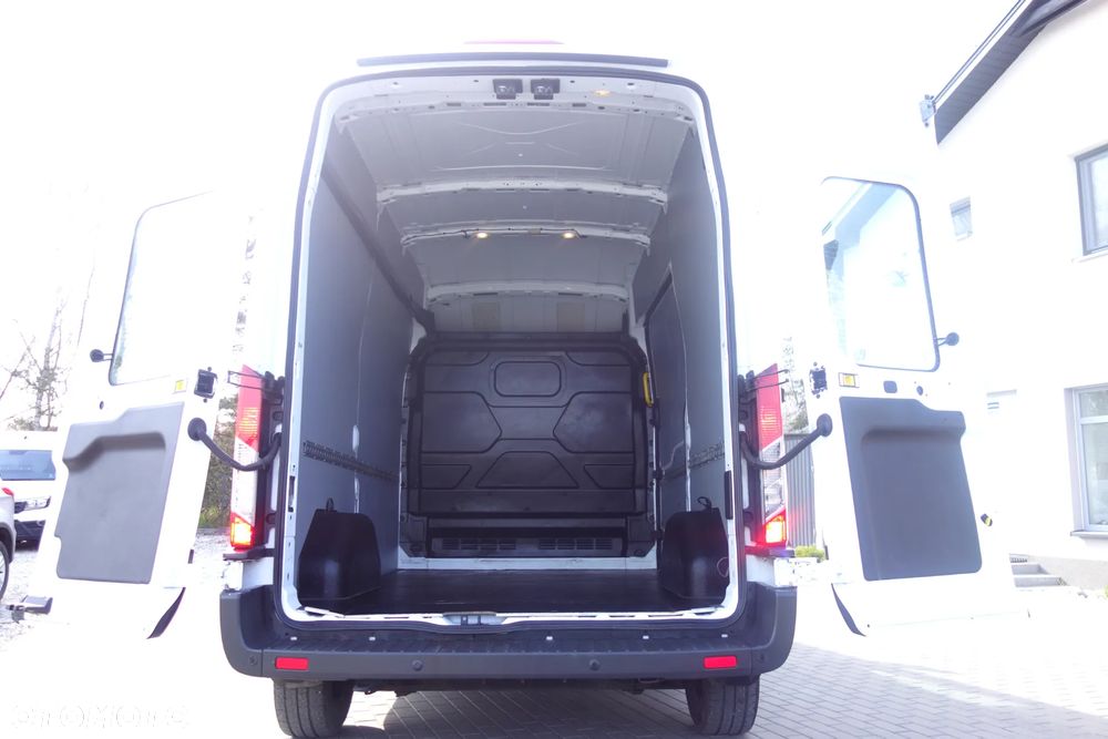 Ford Transit 2.0 Ecoblue 130 KM L2H3 Klima Webasto - 7