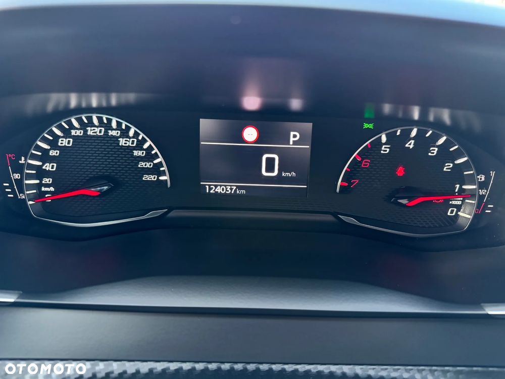 Peugeot 2008 PureTech 130 EAT8 Allure - 20