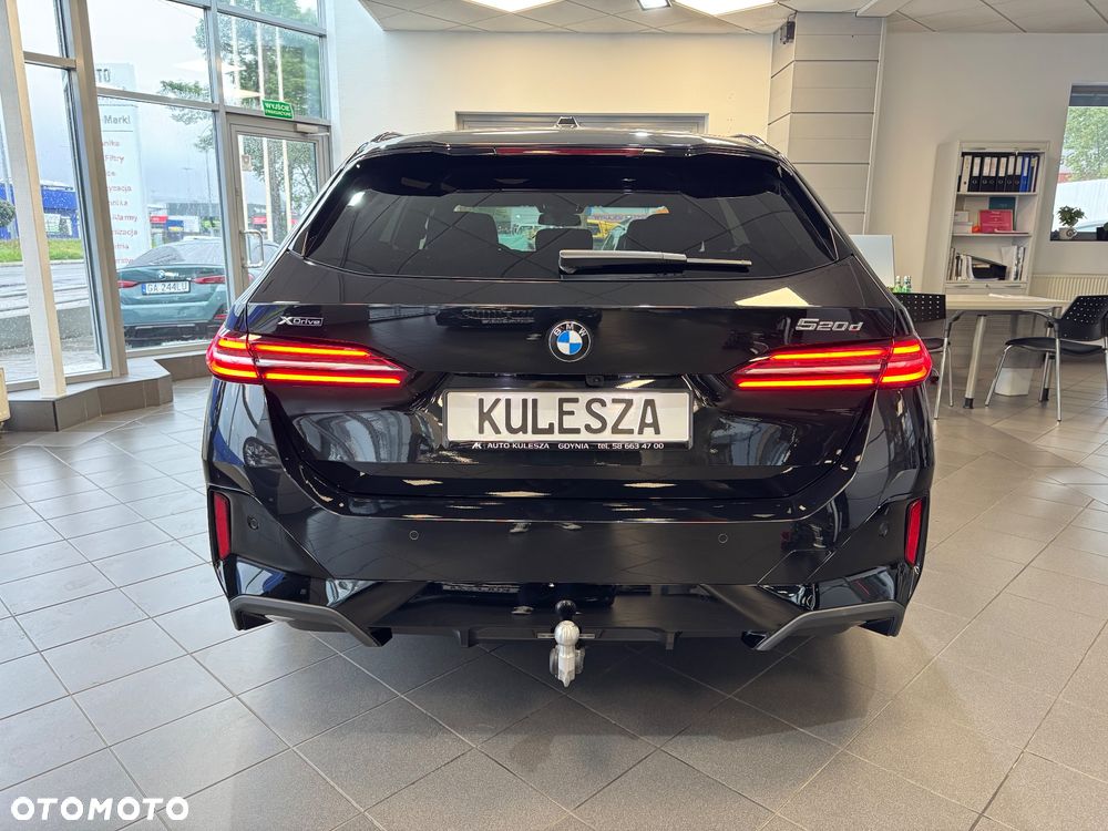 BMW Seria 5 520d xDrive - 6