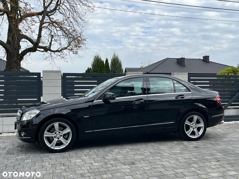 Mercedes-Benz C-Class 2009 photo 3