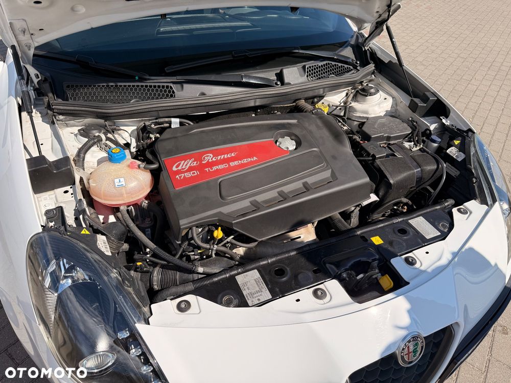 Alfa Romeo Giulietta 1750 TBi Veloce TCT - 27