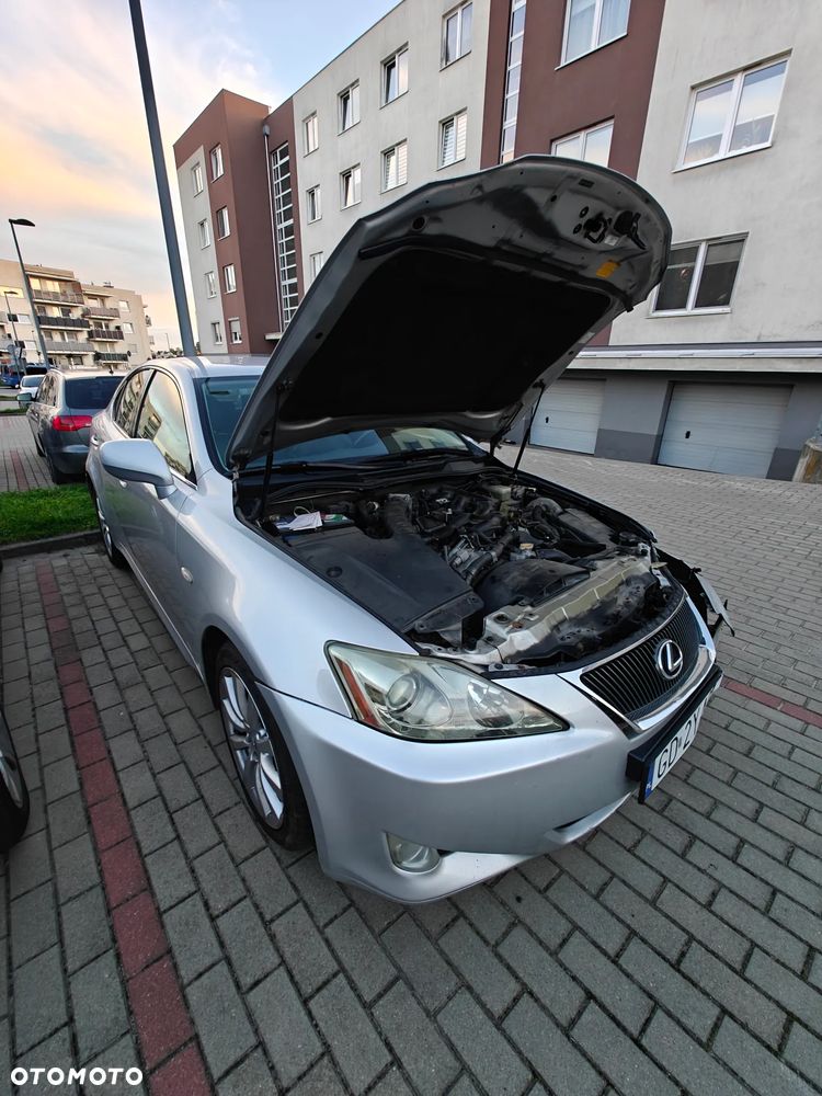 Lexus IS 250 - 8