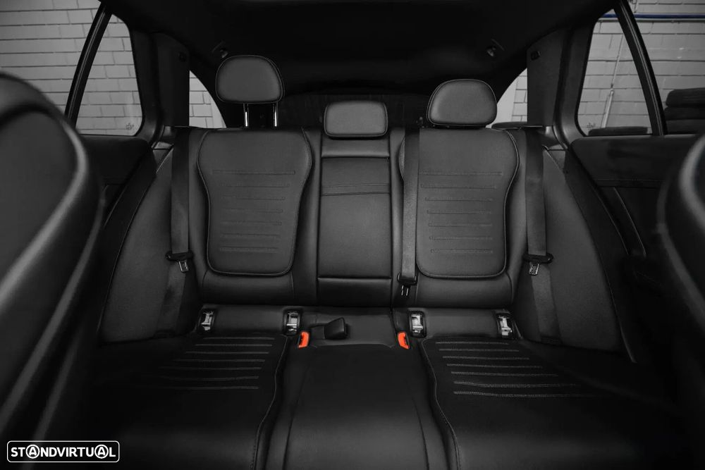 Mercedes-Benz C 300 - 12