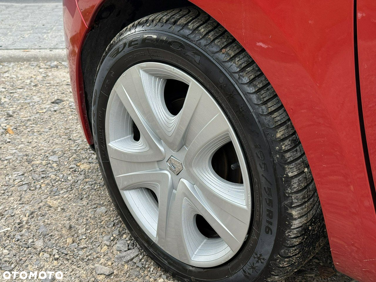 Renault Clio - 10