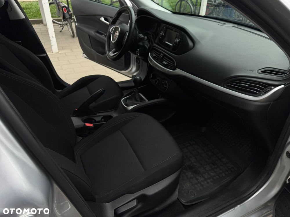 Fiat Tipo 1.4 T-Jet Lounge - 11