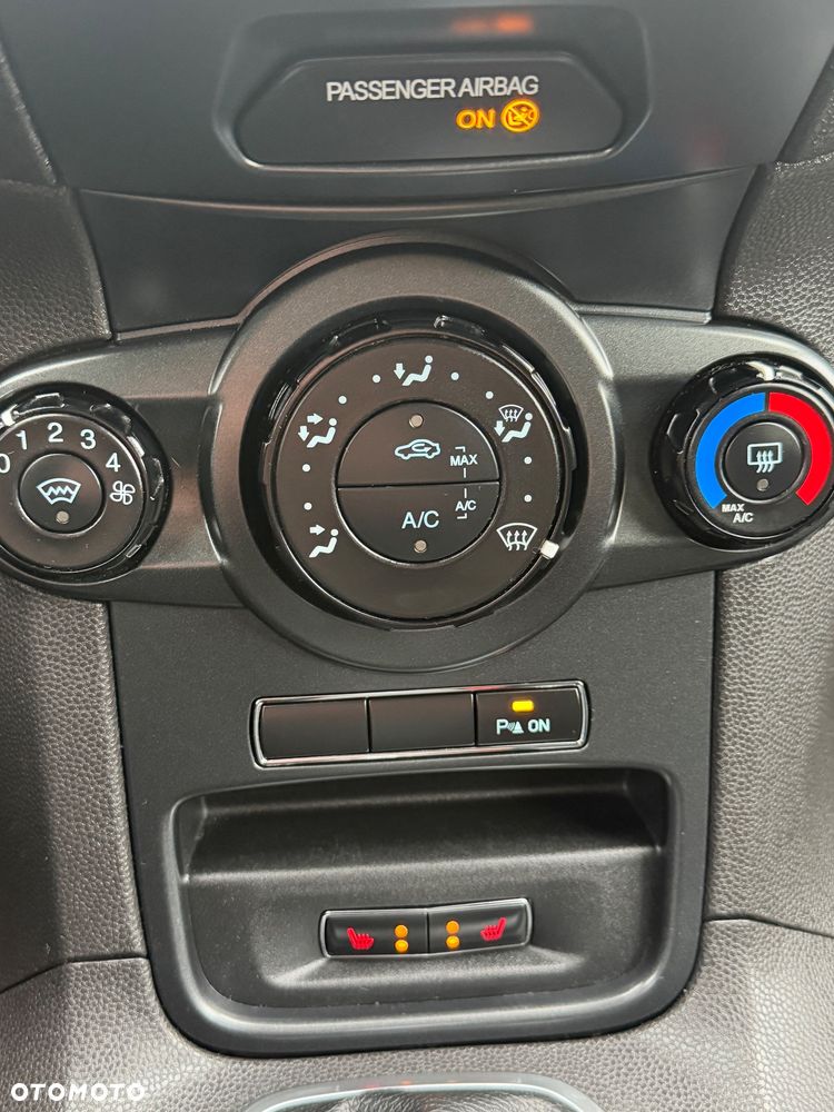 Ford Fiesta - 19