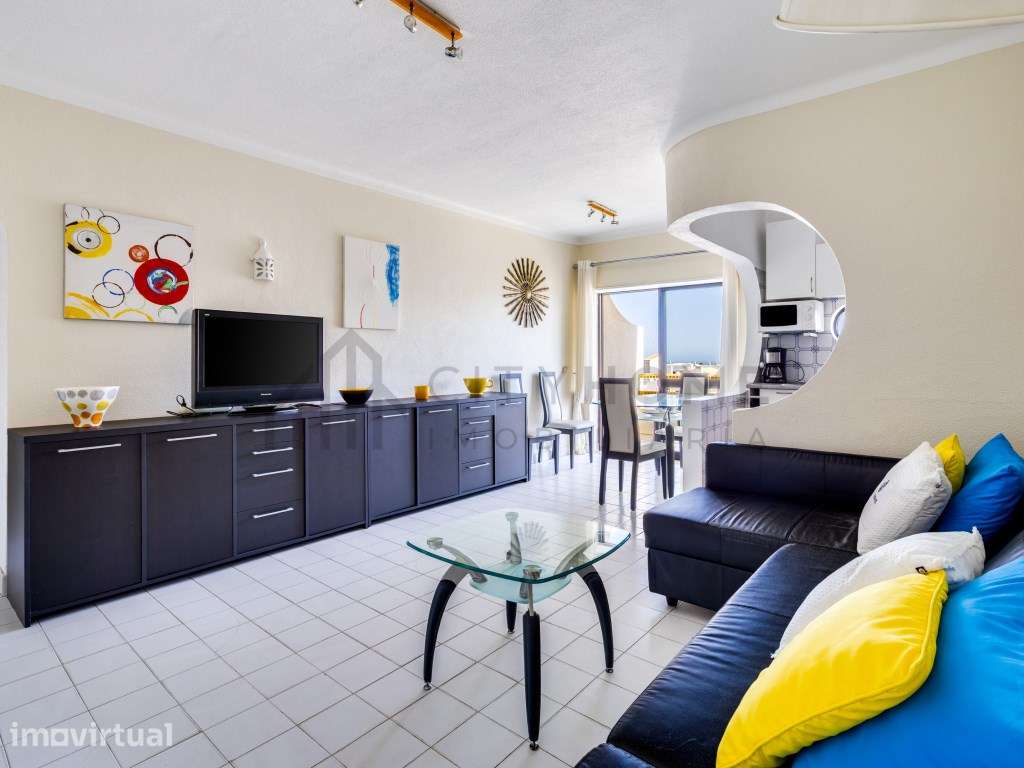 Apartamento T1 com Piscina e Varandas em Albufeira - Grande imagem: 2/26