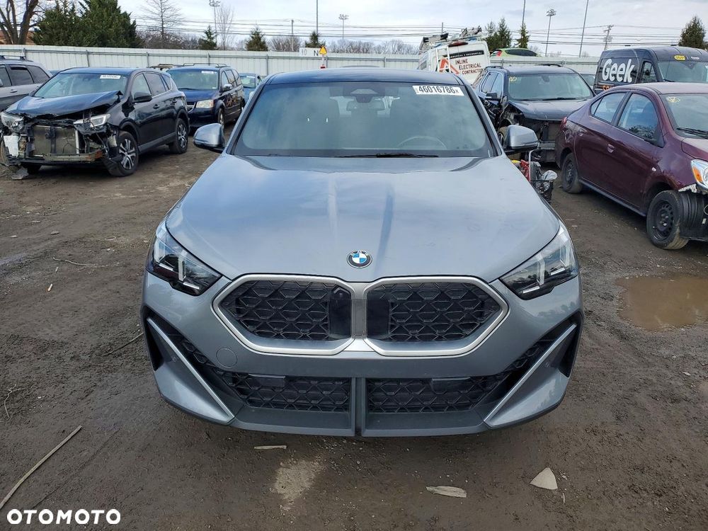 BMW X2 - 6