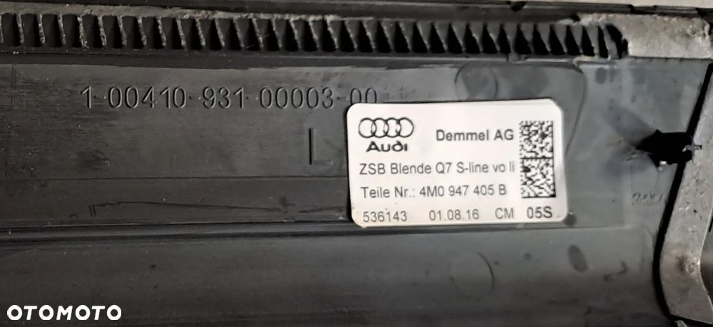 AUDI Q7 4M 16r LISTWA PROGOWA 4M0947405B - 2