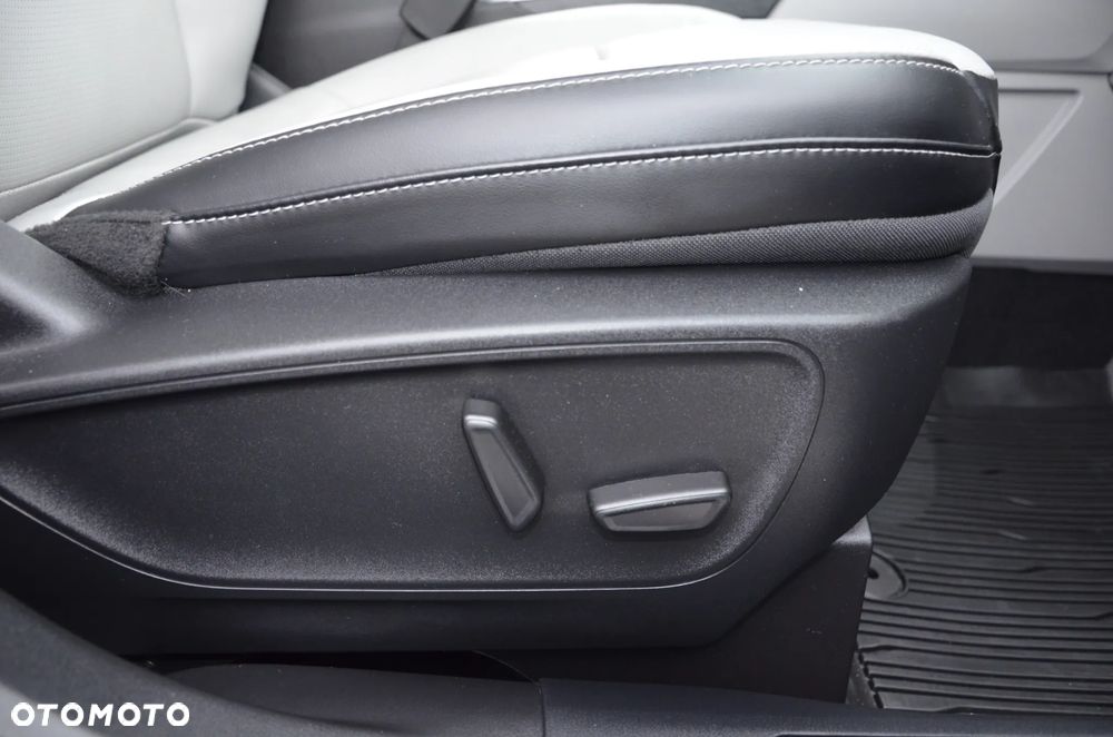 Ford Escape 2.0 EcoBoost AWD Titanium - 20