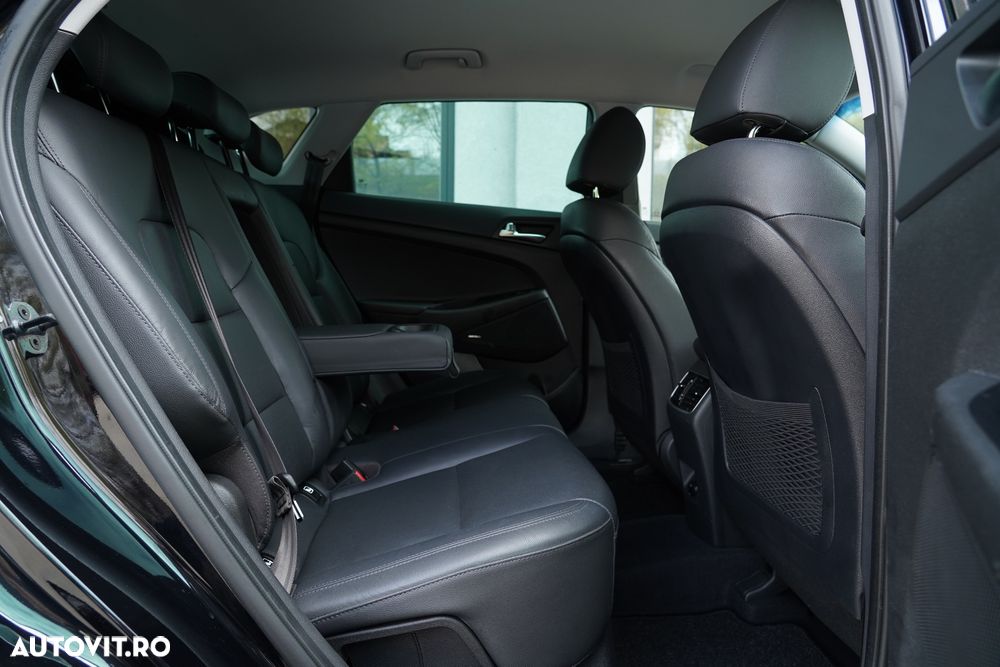 Hyundai Tucson blue 2.0 CRDi 4WD Aut. Premium - 18