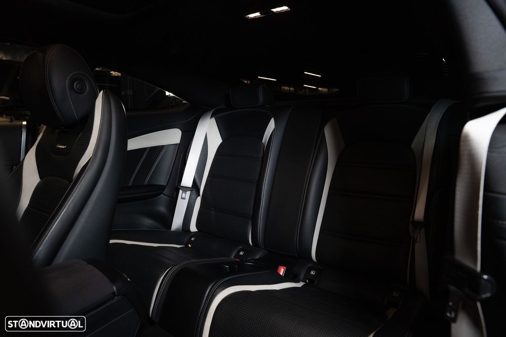 Mercedes-Benz C 63 AMG S - 35