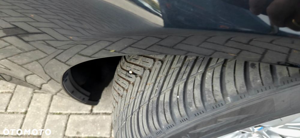 BMW Seria 5 525d - 26