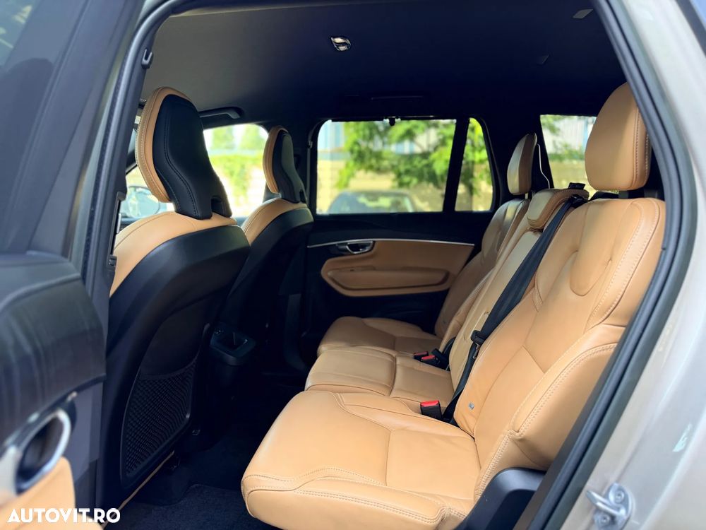 Volvo XC 90 B5 D AWD Plus Bright - 16