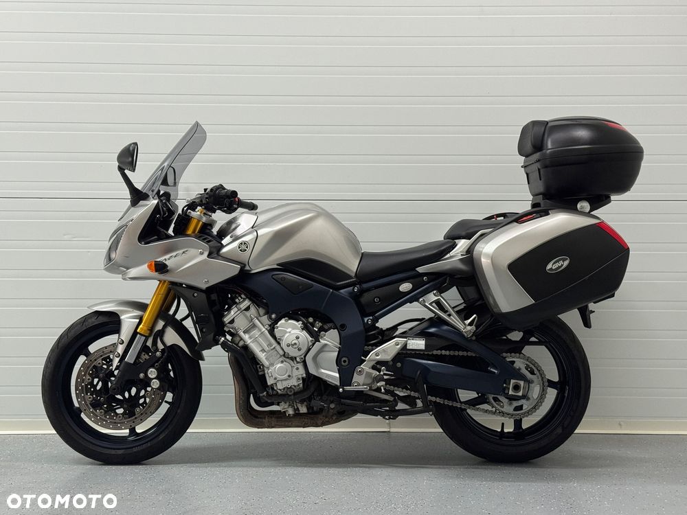 Yamaha FZ - 15