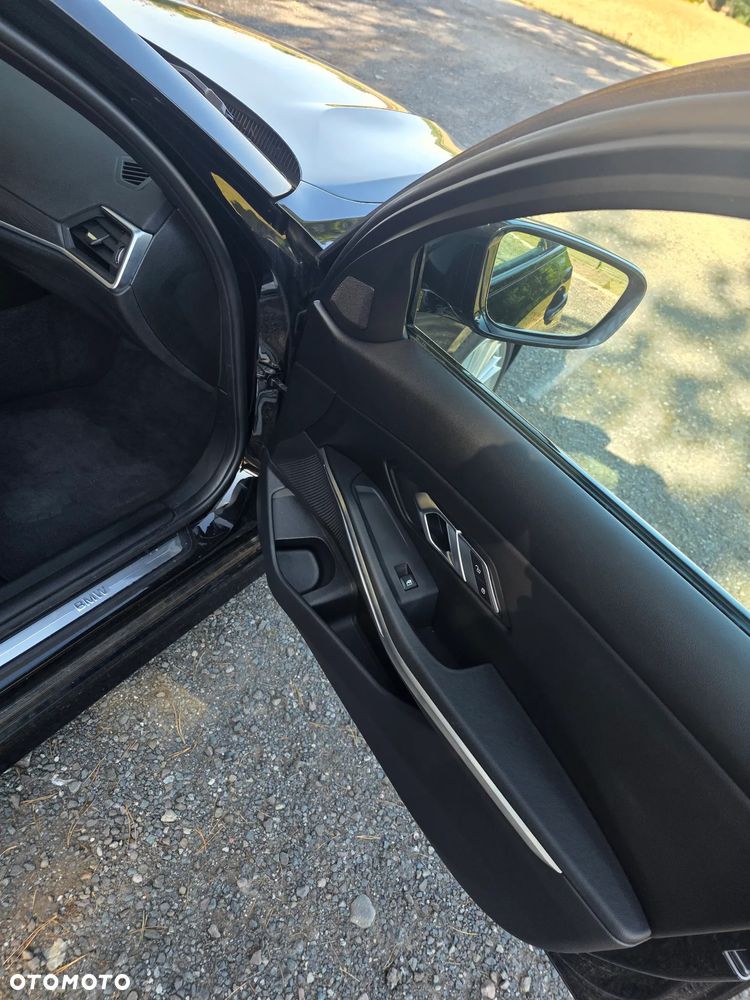 BMW Seria 3 - 29