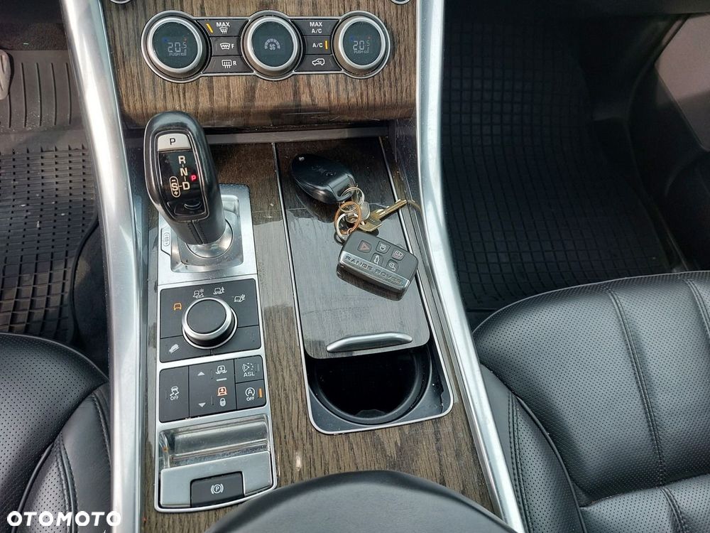 Land Rover Range Rover Sport - 25