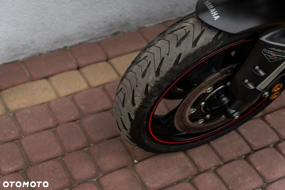 Yamaha FZ - 10