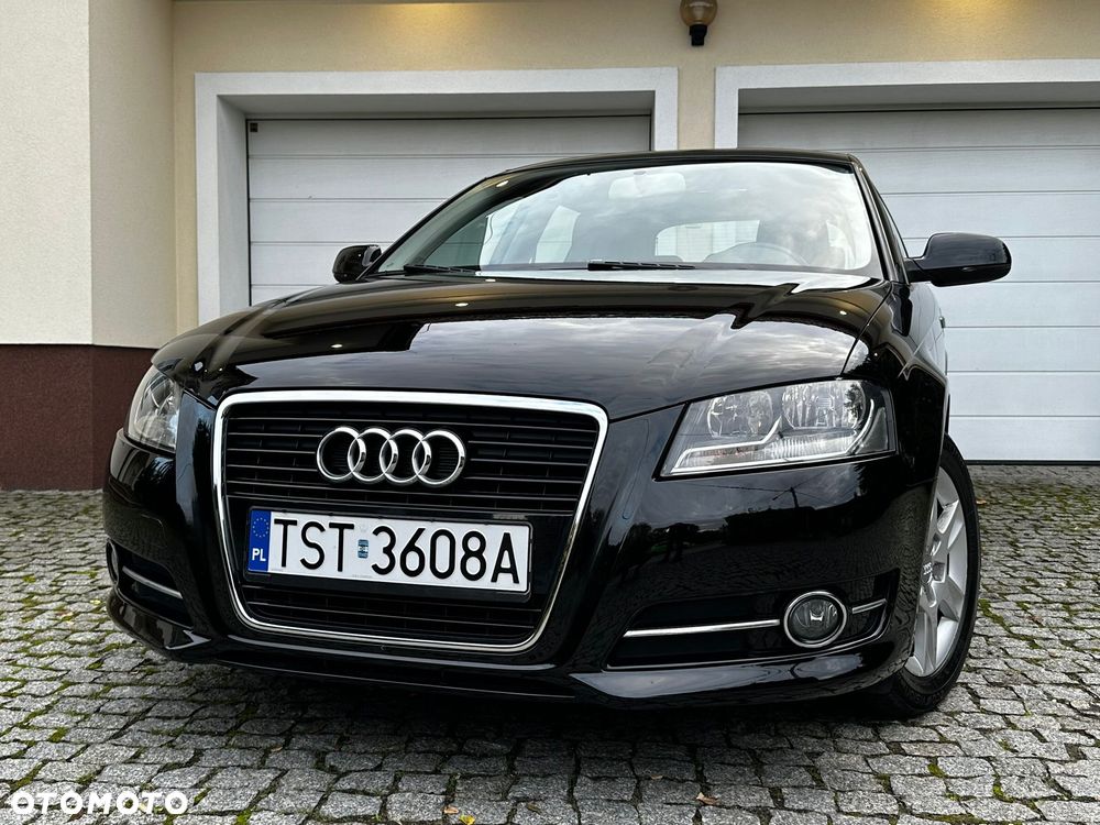 Audi A3 Sportback 1.6 TDI Ambiente - 2