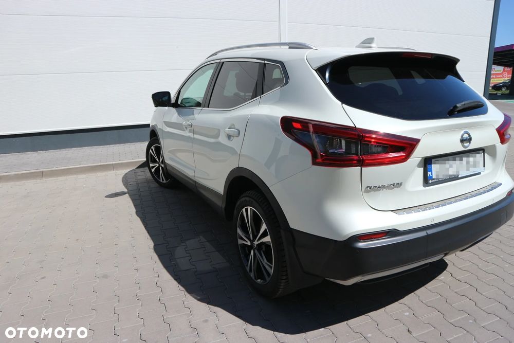 Nissan Qashqai 1.2 DIG-T N-Connecta Xtronic - 9